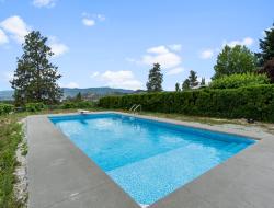 Liner Tanning Ledge Pool Kelowna